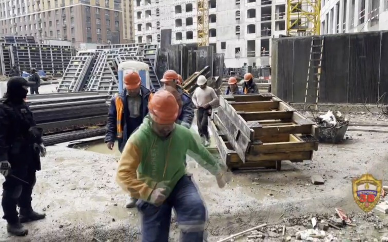 В Москве полиция задержала нелегалов на строительных объектах