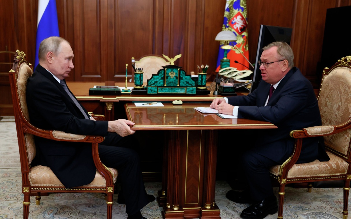 Путин и Костин обсудили кредитование крупных проектов