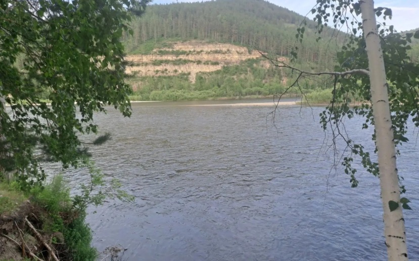 Три человека, включая ребенка, пропали во время сплава в Иркутской области