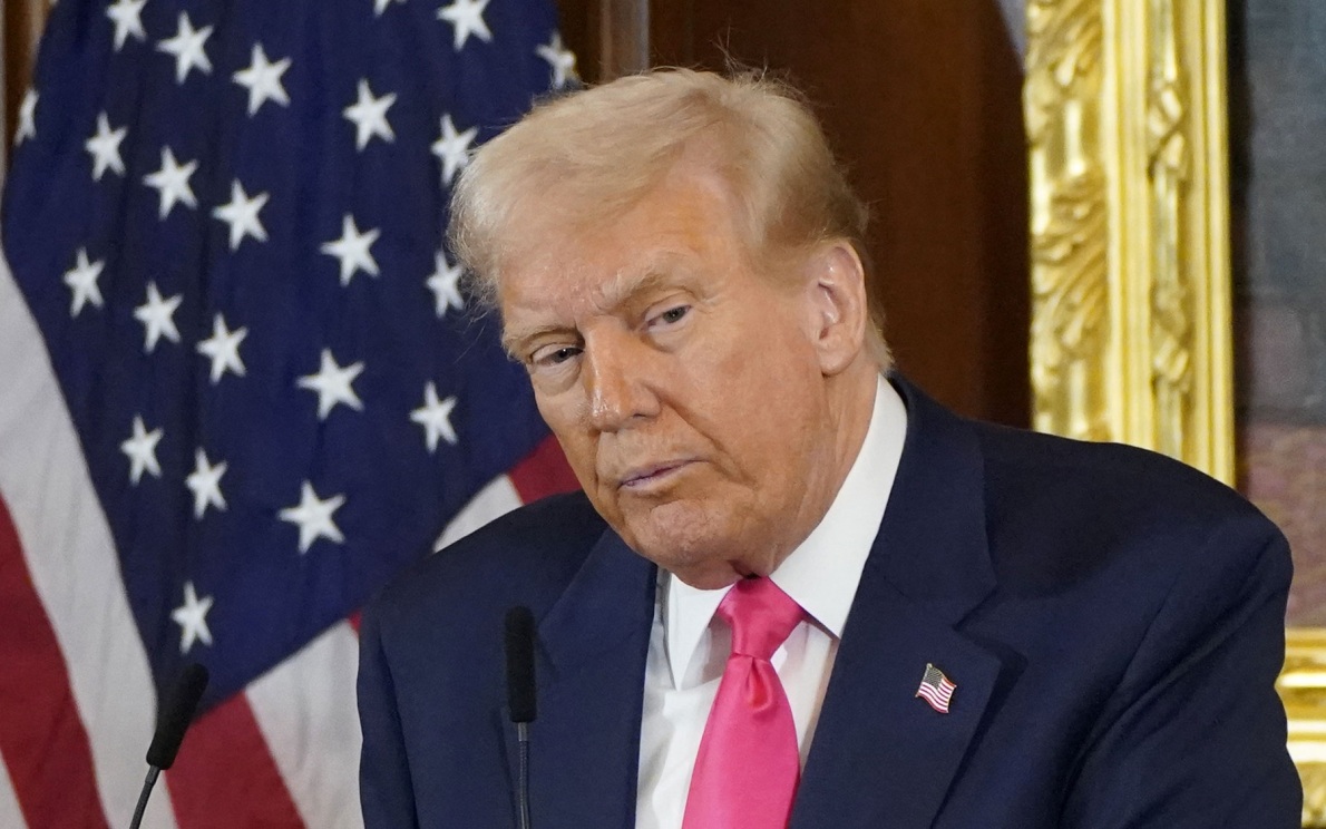 Трамп следит за похоронами бывшего верховного лидера Ирана