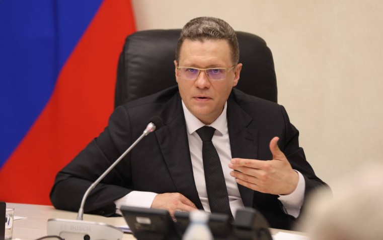 Вологодский губернатор Филимонов остался без бензина на трассе