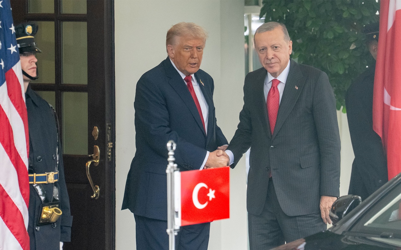 Трамп приедет на саммит НАТО только из уважения к Эрдогану