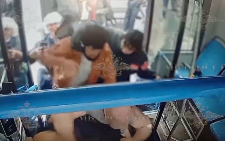 В Москве завели дело на иностранцев за хулиганство в автобусе