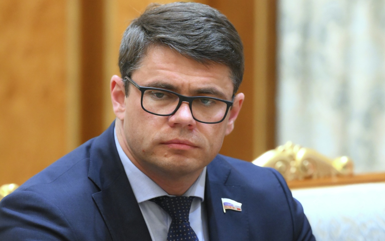 Депутат Боярский пытается помочь людям с увеальной меланомой