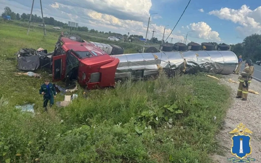 В Ульяновской области при ДТП с грузовиком погибли два ребенка и два взрослых