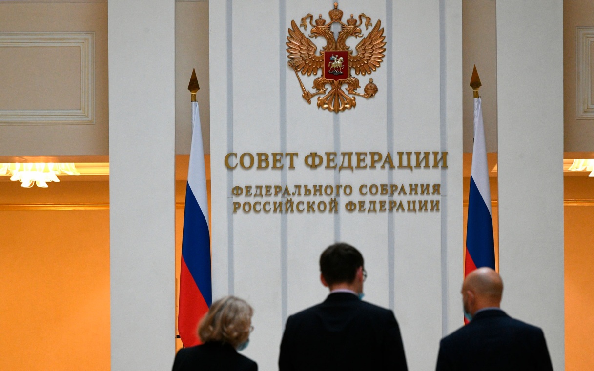 Сенаторы одобрили закон о доступе МО и Росгвардии к данным ЗАГС