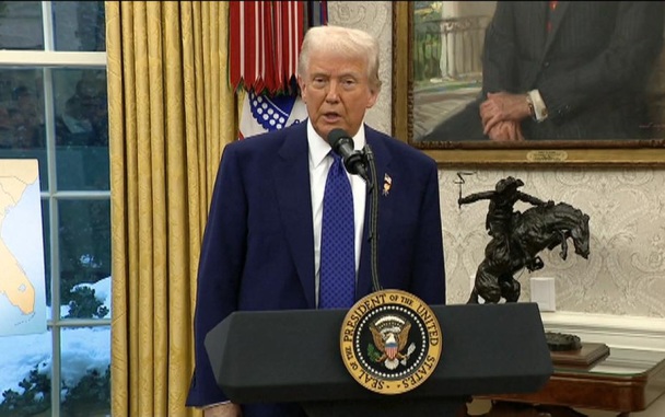 Трамп: убытки США от лесных пожаров нужно добавить к пошлинам против Канады
