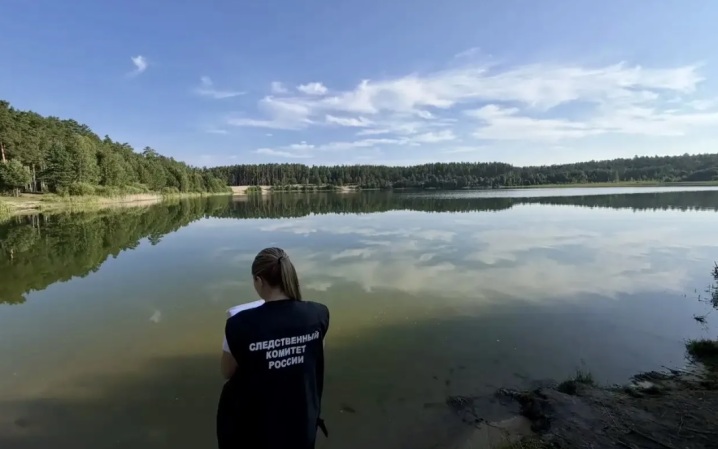Подросток и юноша утонули в озере в Курганской области