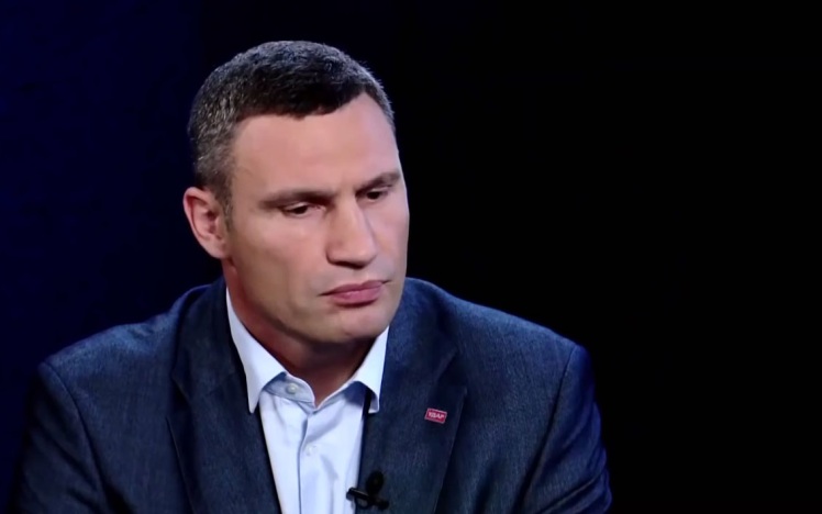 Кличко раскритиковал Зеленского за увольнение министра обороны Украины