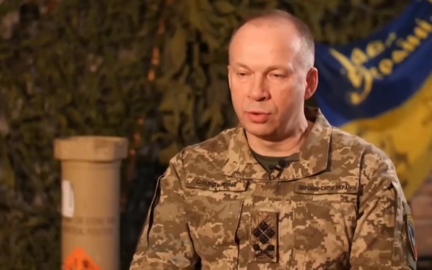Украинский журналист сообщил, что отставку главкома ВСУ Сырского отложили