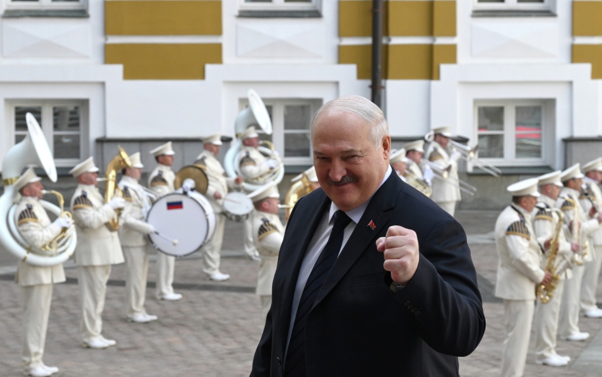 Лукашенко поручил новому министру обеспечить порядок в лесу