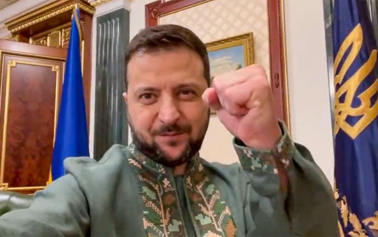Зеленский заявил, что не употреблял кокаин с Макроном