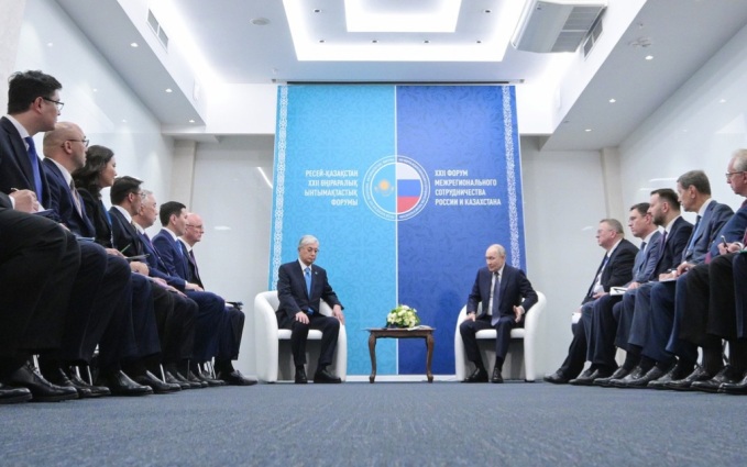 Токаев отметил, что портфель совместных проектов с РФ составил $52 млрд