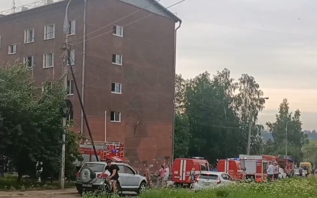 Пожар вспыхнул в здании общежития ИГУ в Иркутске