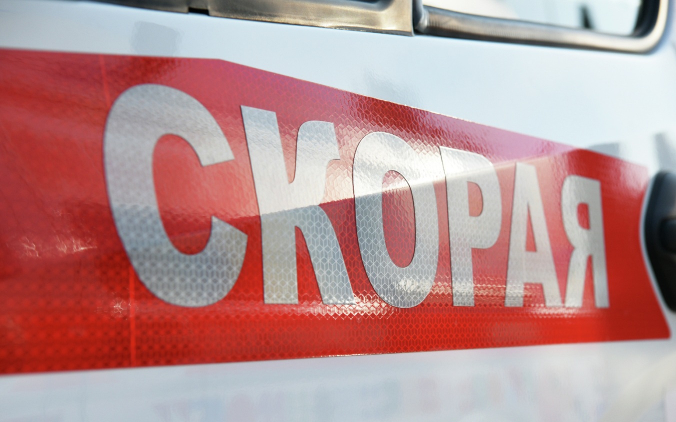 В Горловке при атаке дрона ВСУ ранены 4 сотрудника скорой и мирный житель