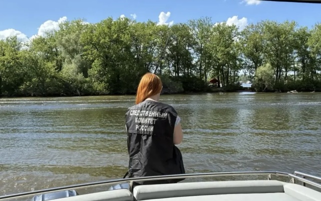 В Саратове мужчина на катере наехал на ребенка