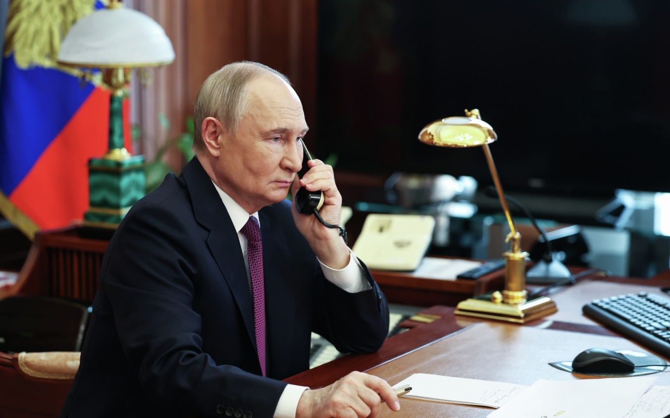 Путин обсудил с президентом Бразилии международные проблемы
