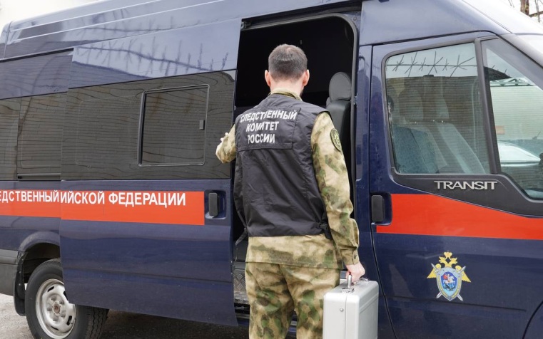 В реке Вятка в Кировской области обнаружен автомобиль с телами супругов