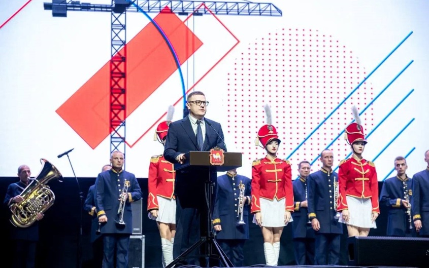 День строителя в 2026 году: история праздника, традиции и значение для России