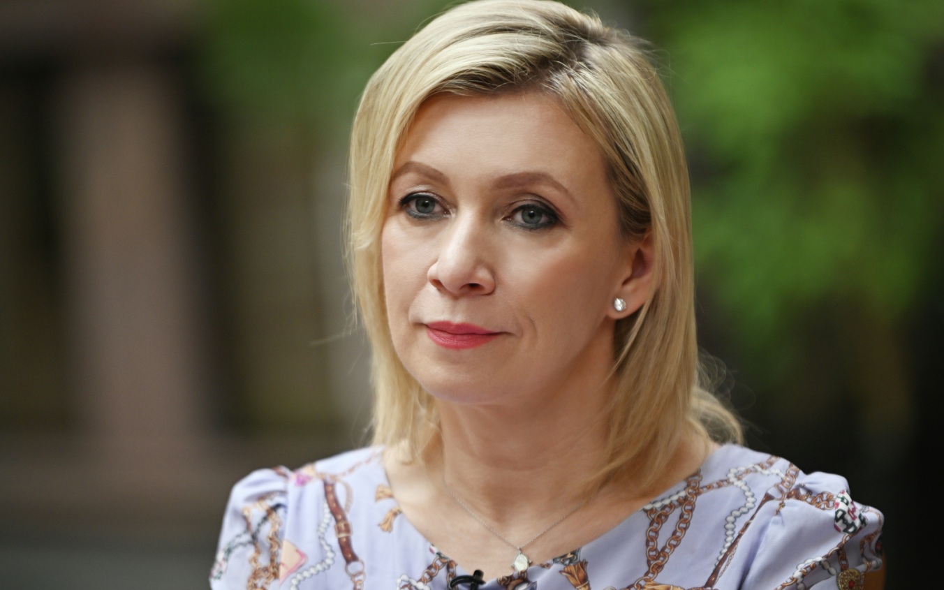 Захарова назвала немецкого журналиста "коричневым пропагандистом"