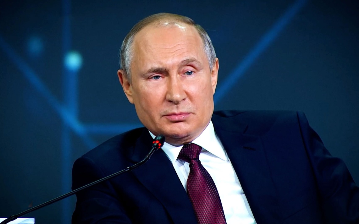 Путин призвал поддерживать желание молодежи работать в родных городах