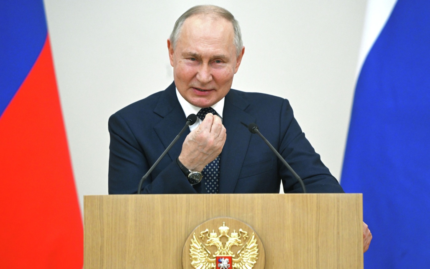 Путин встретился в Бурятии с Героем России Мункожаргаловым