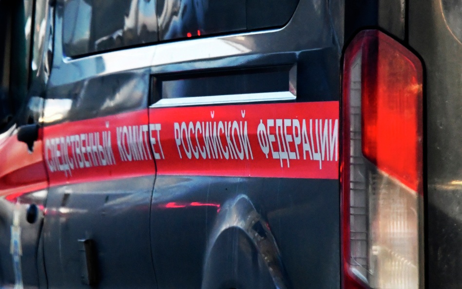 Пассажирский автобус загорелся около остановки в городе Артеме