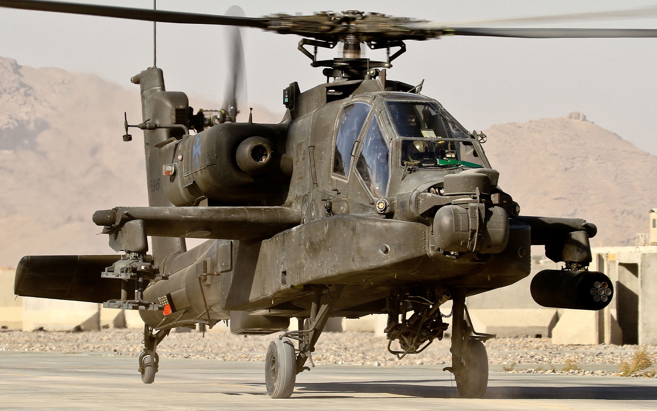 Ударный вертолет армии США Apache разбился в Техасе