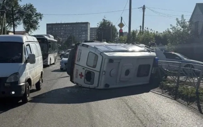 В Омске бригада скорой пострадала в ДТП