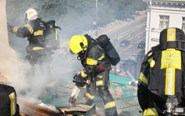 Пожар в Адмиралтейском районе Петербурга локализован