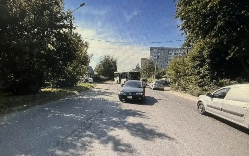 В Омске женщина госпитализирована после ДТП с автобусом, идет проверка