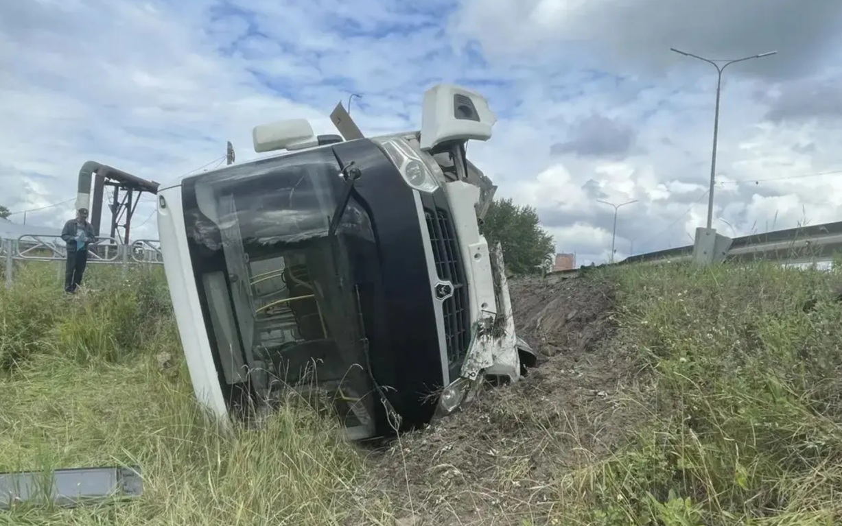 В Пермском крае в ДТП с автобусом пострадали семь человек