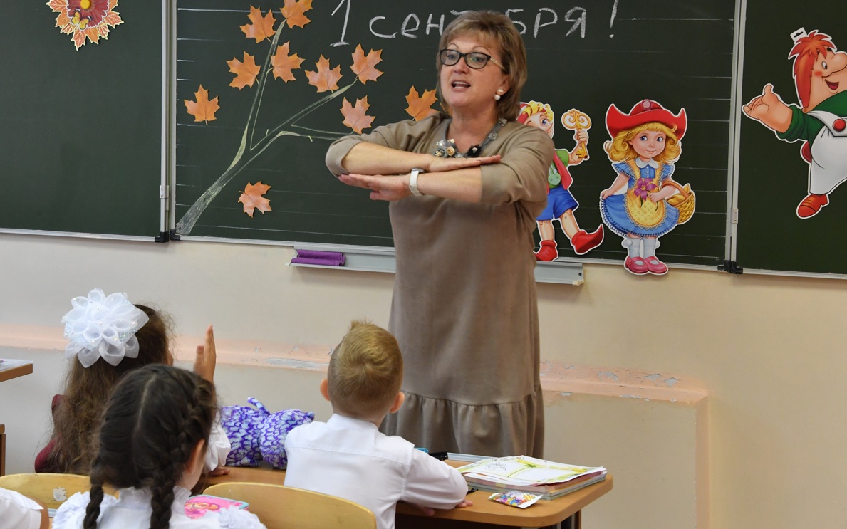 В Госдуме отметили необходимость повышения лимита стоимости подарков учителям