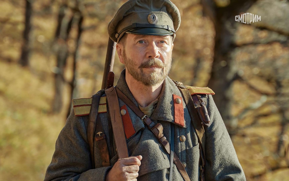 Евгений Миронов в образе ученого Арсеньева в новом сериале сразится с тигром