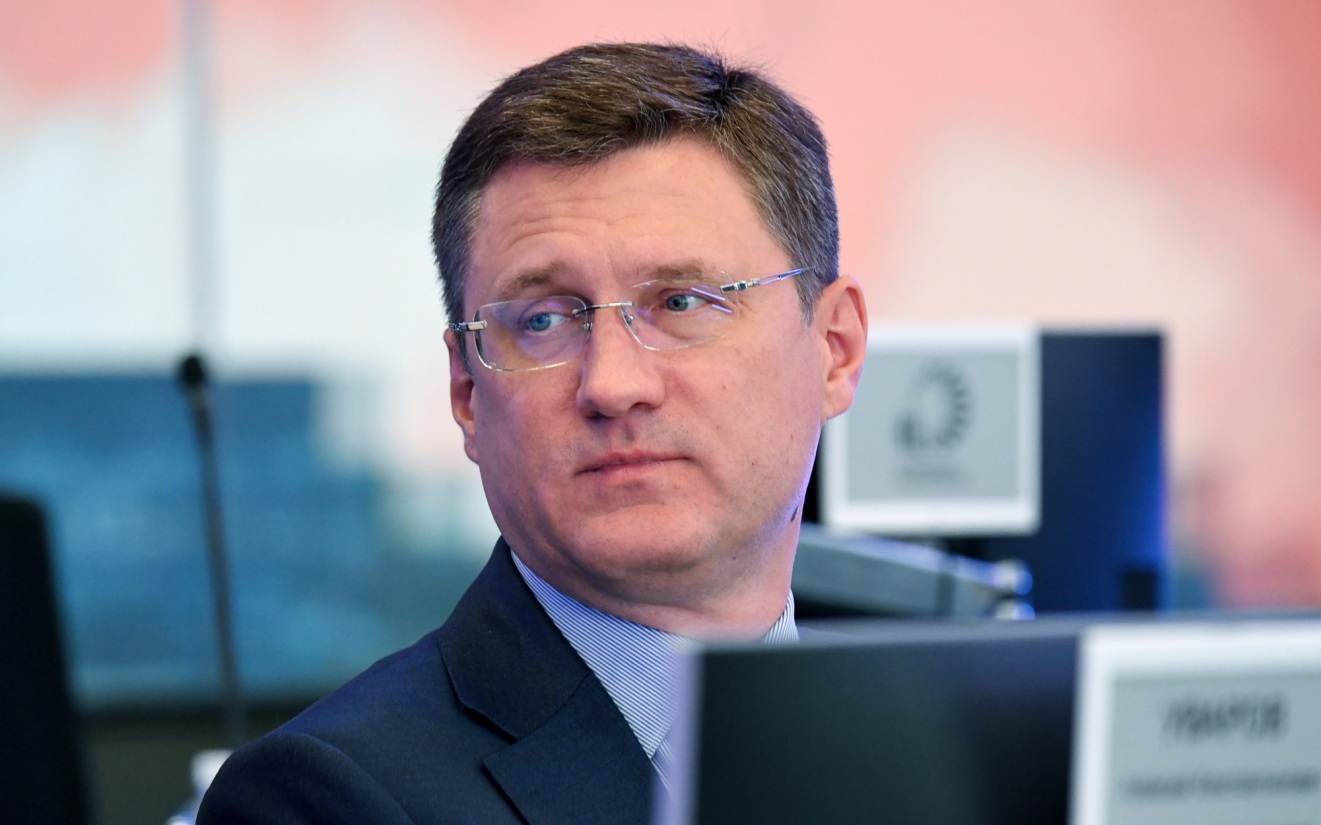 Новак: власти решают проблемы с топливом в регионах
