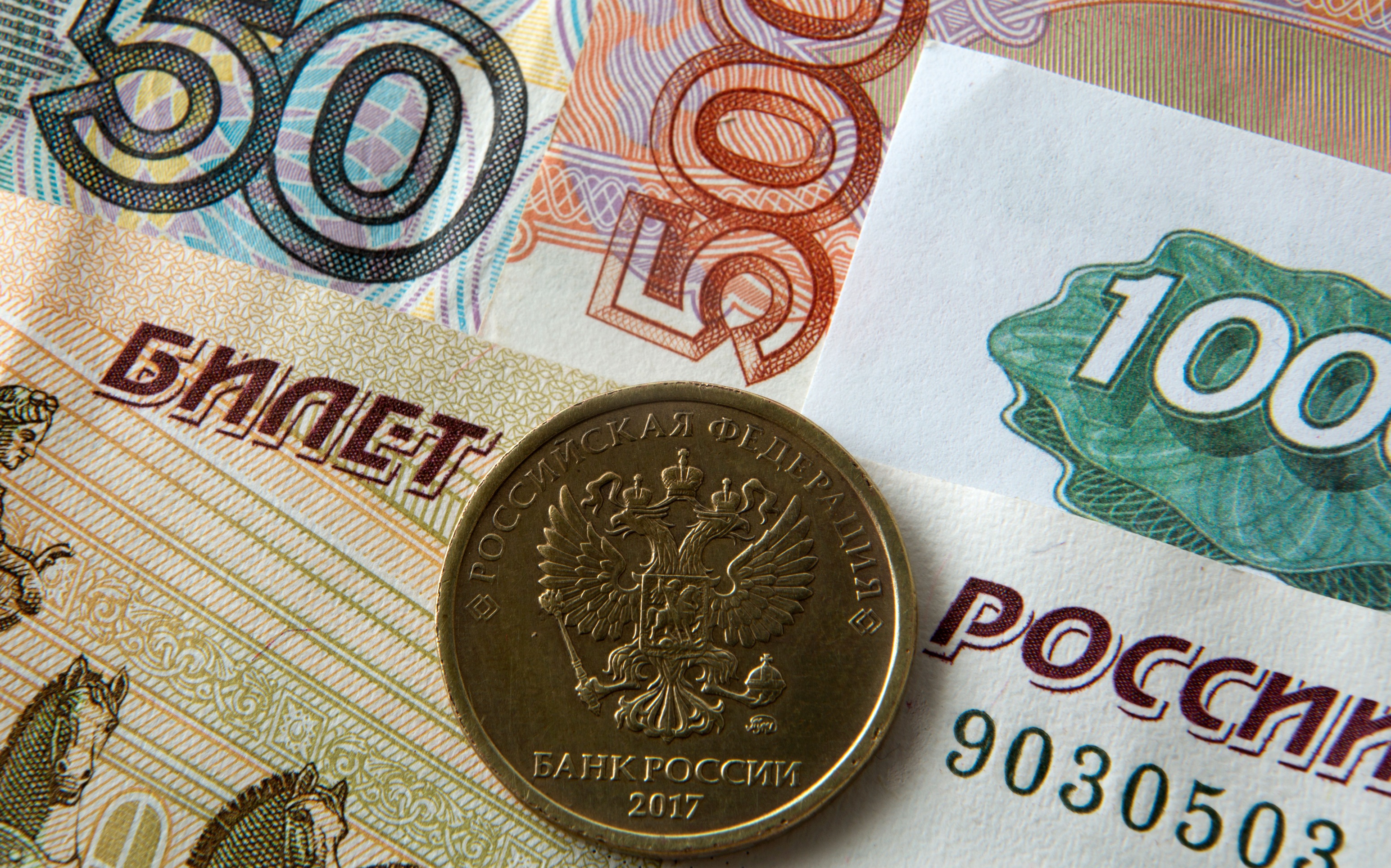 В Астраханской области мать погибшего бойца СВО добилась пенсии через суд