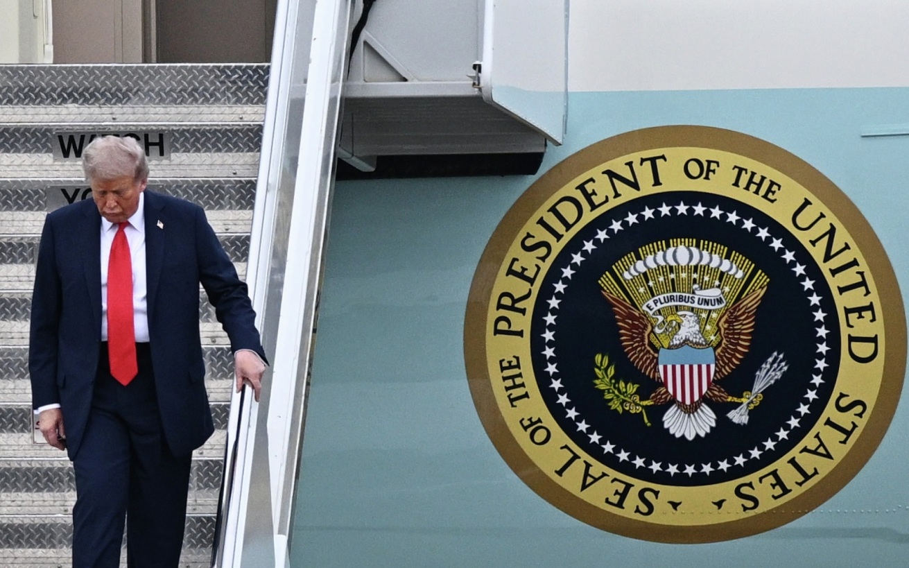 Трамп назвал условие, при котором демократы объявят ему импичмент