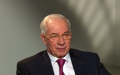 Азаров заявил, что Украина может потерять 5-6% ВВП в результате простоя портов