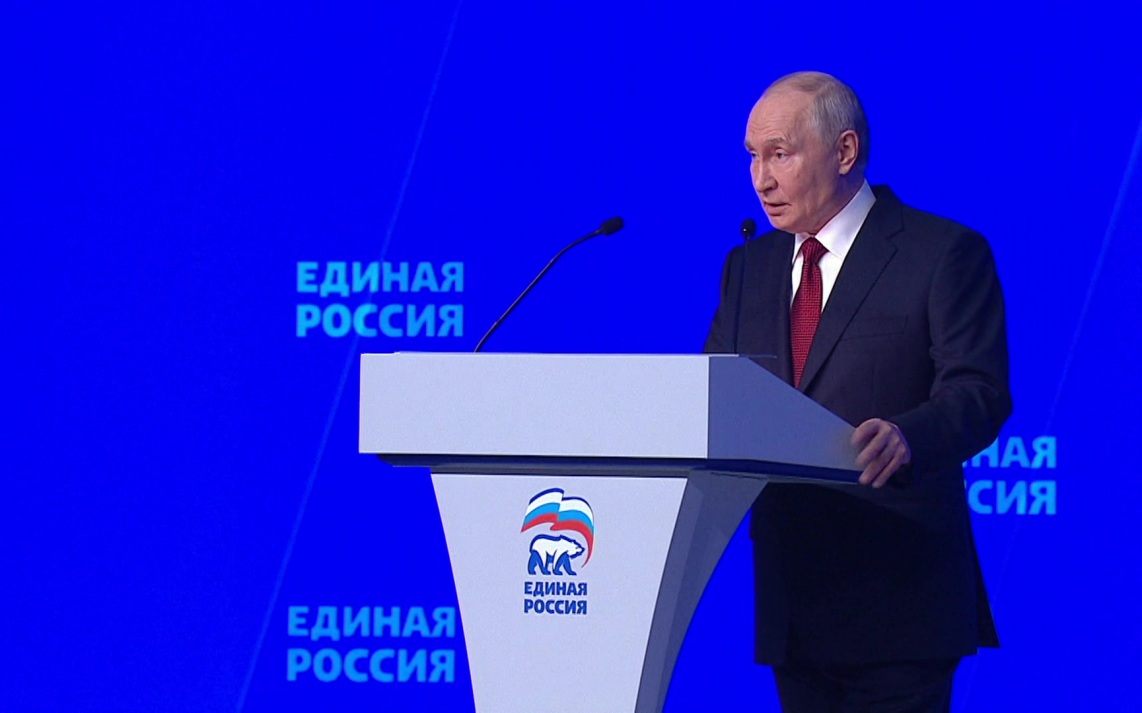 Путин: "Единая Россия" никогда не занималась популизмом