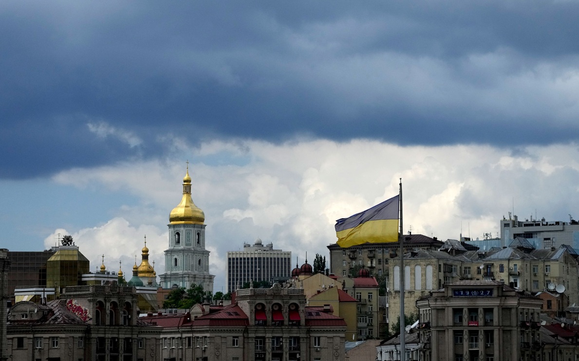 Залужный заявил о сомнениях украинцев в дальнейшем курсе страны