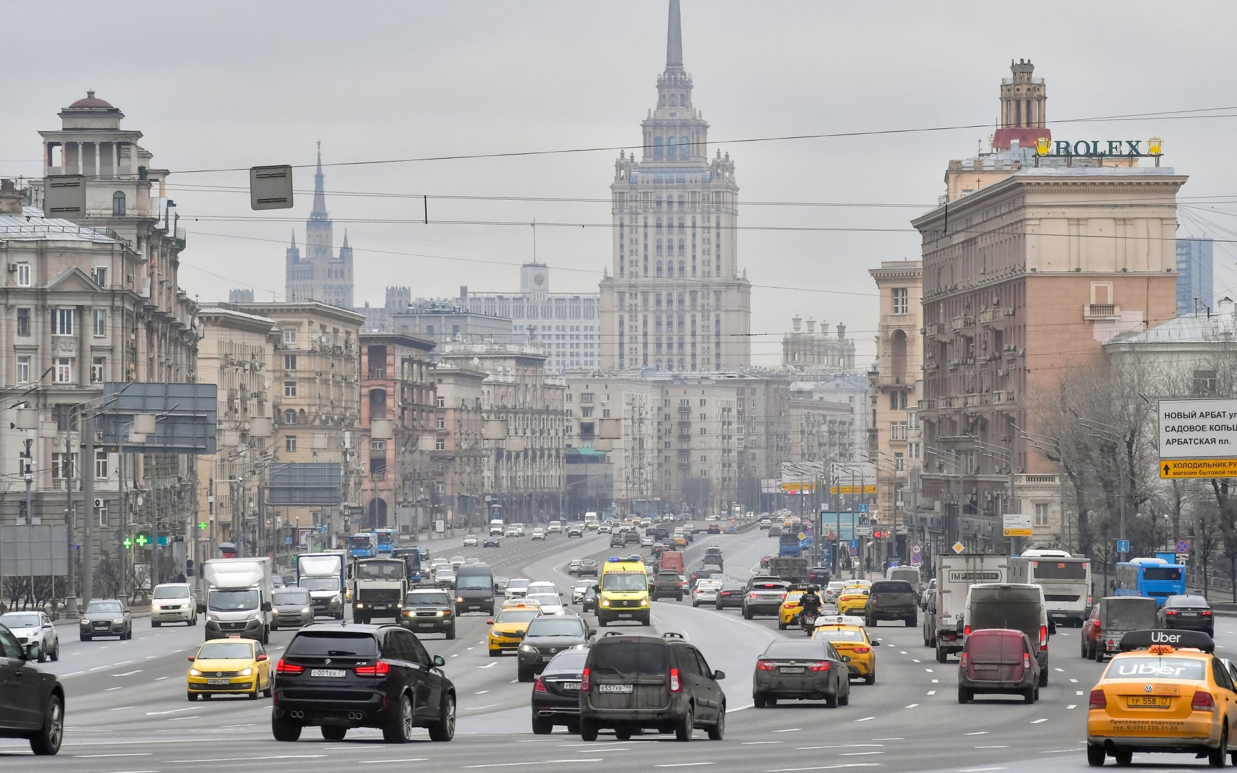 Переменная облачность без осадков ожидает москвичей в выходные