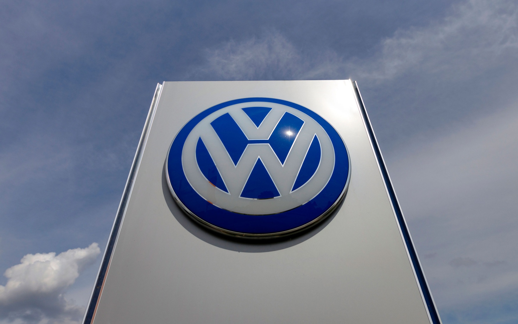 Автоэксперт заявил, что правительство ФРГ отказывается спасать Volkswagen