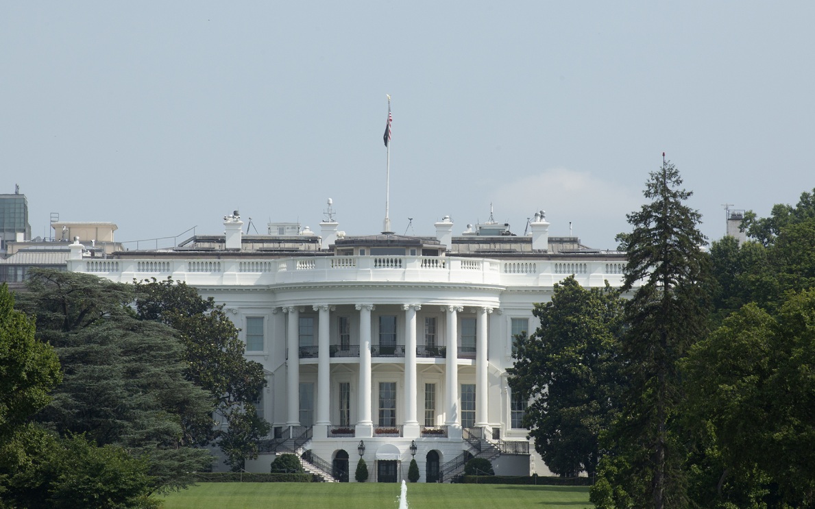 Трамп пока не выбрал нового пресс-секретаря Белого дома