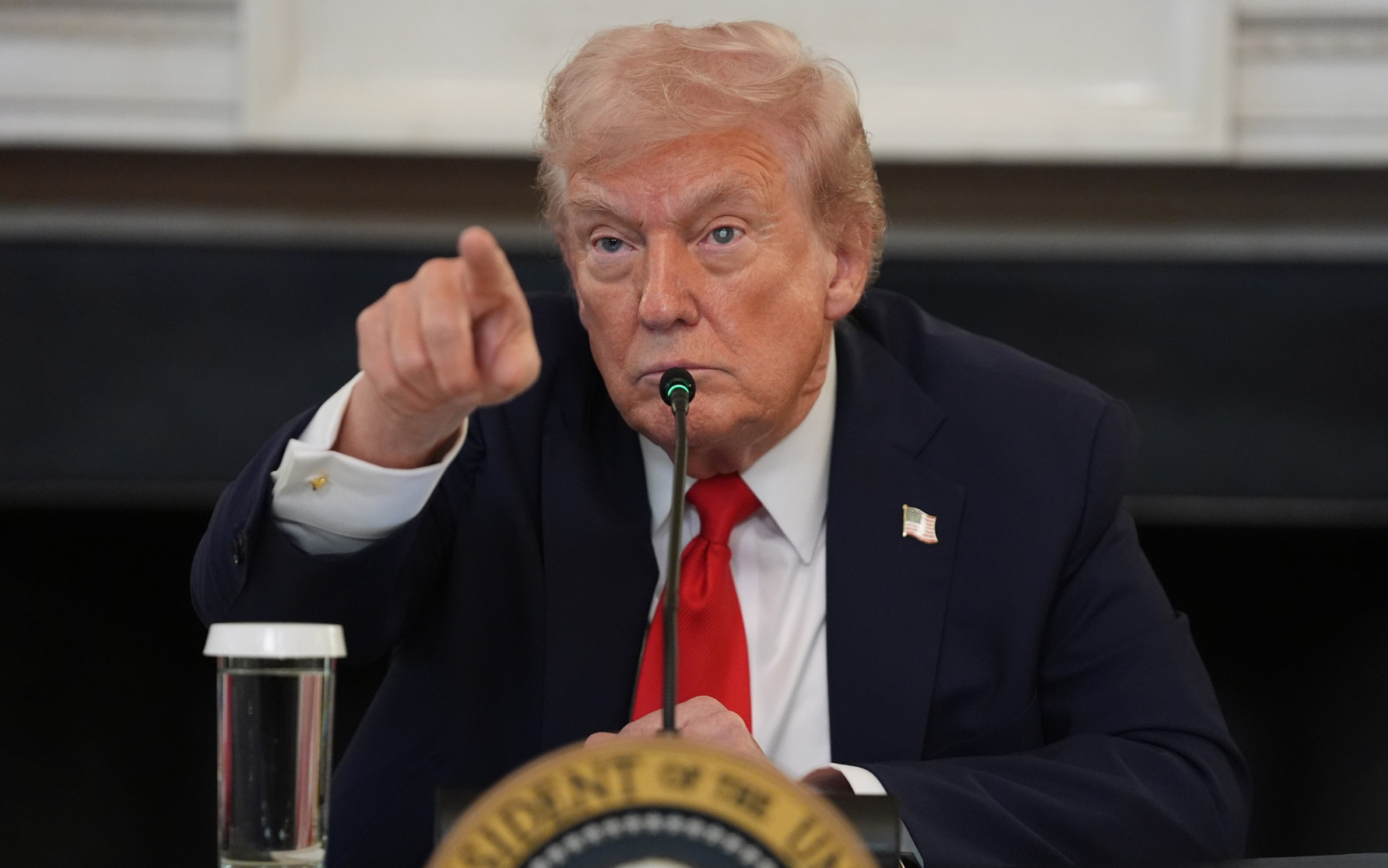 Трамп назвал встречи Нарышкина и Рэтклиффа обычным делом
