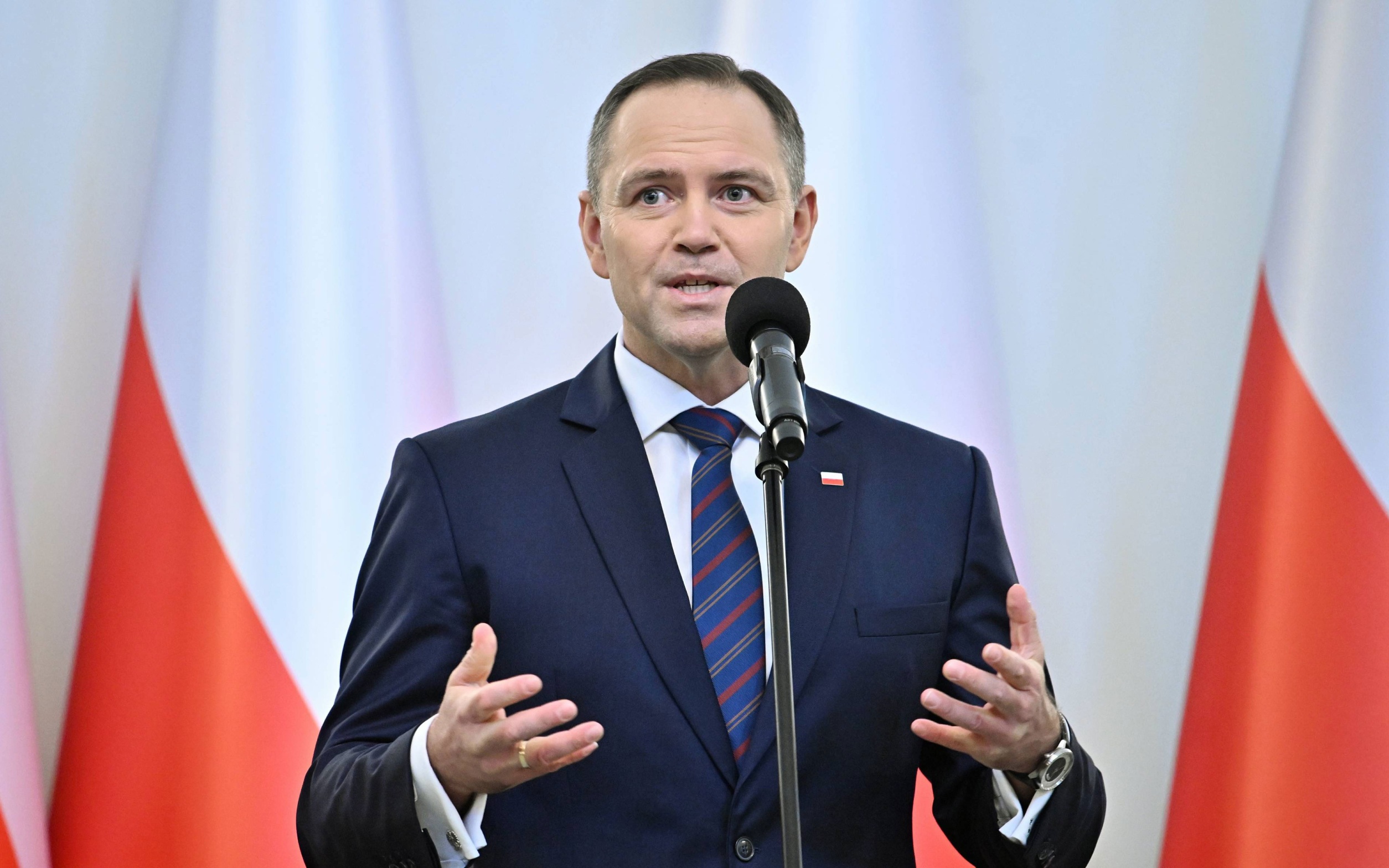 Женщина потеряла сознание во время встречи президента Польши с молодежью