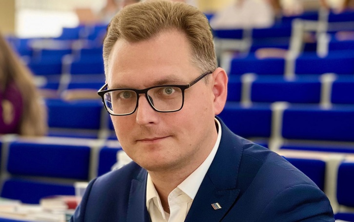 Россиян предупредили о схеме мошенников с международными посылками