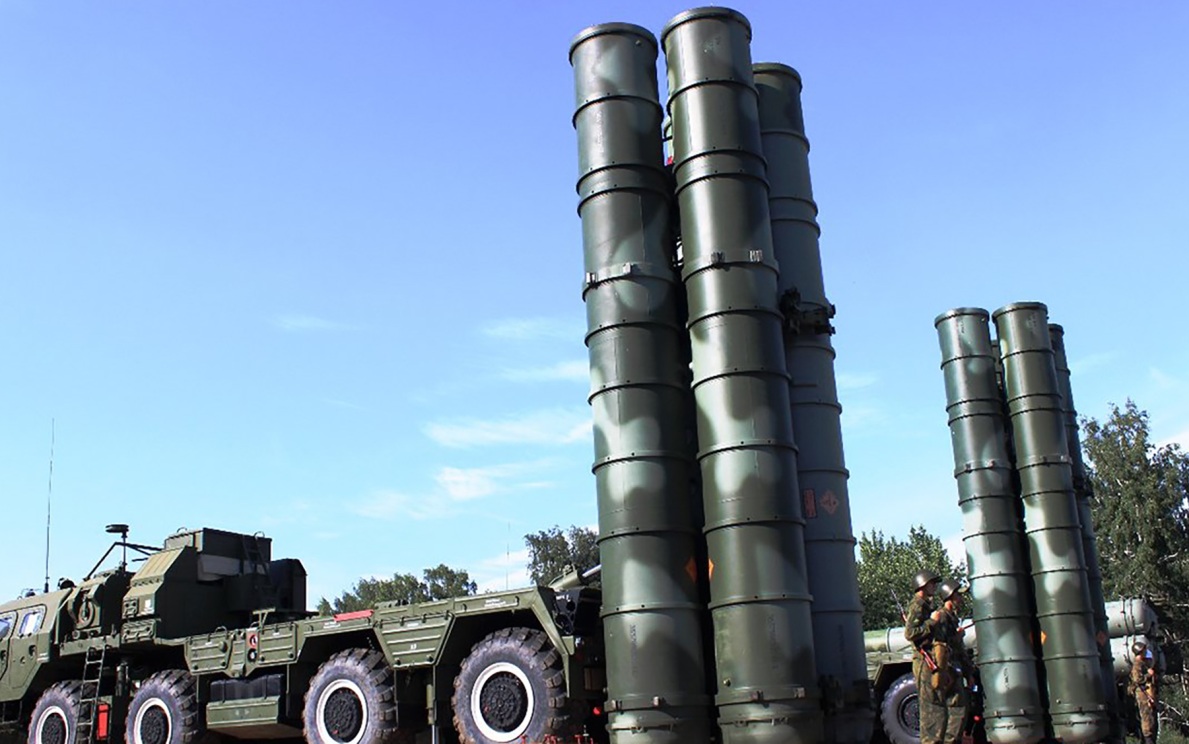 Собянин сообщил об уничтожении двух дронов на подлете к Москве