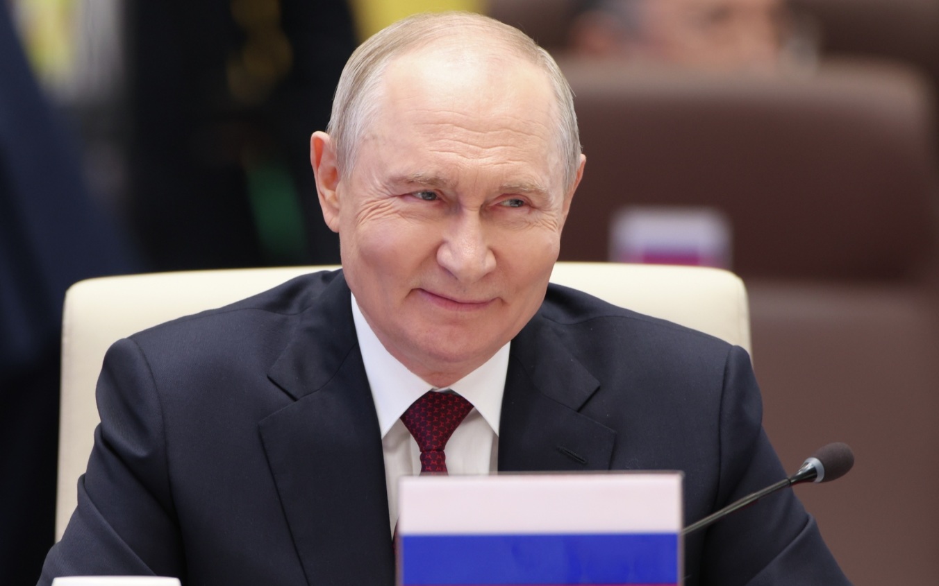На вопрос Рахмона об усталости Путин ответил шуткой