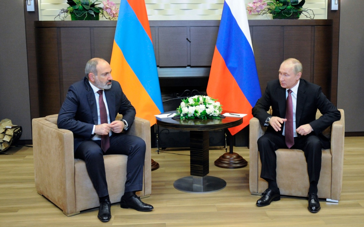 Песков рассказал, какие вопросы обсудят Путин и Пашинян на переговорах в Москве