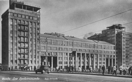 Театр "Сатирикон" хочет взыскать с подрядчика 4 млрд руб. за срыв сроков